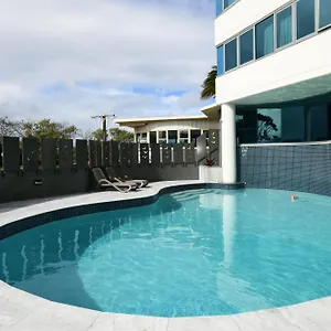 beachfront-towers-maroochydore.queenslandhotels.net/